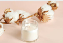 Load image into Gallery viewer, FRIENDS CANDLE